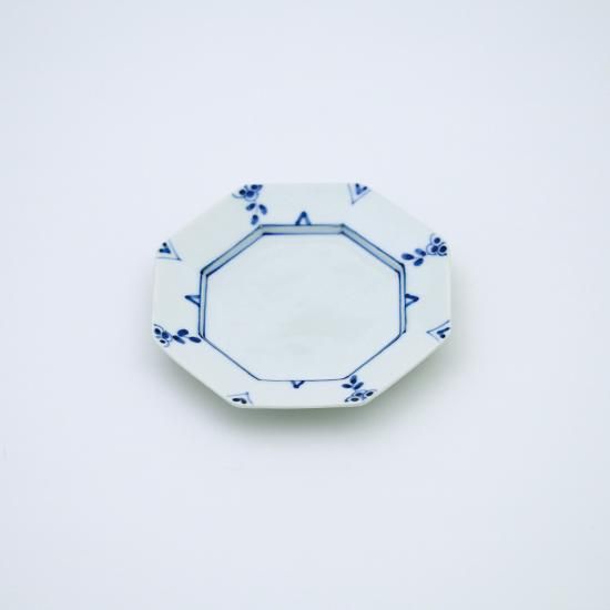 染付剣先小花 リム八角プレート（4サイズ） - 有田焼窯元 皓洋窯 公式