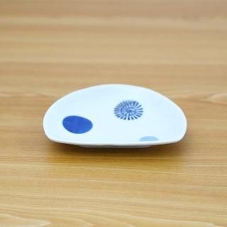 惣太窯　そうた窯　染付蛸唐草　楕円　大皿　共箱入り　有田焼 有田焼 そうた窯 惣太窯 蛸唐草平麺鉢 – 生活民芸 なかむた