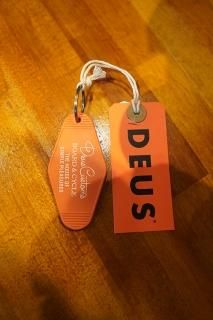 DEUS EX MACHINA Holiday Key Tag (Orange)