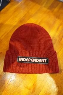 INDEPENDENT B/C GROUNDWORK BEANIE (RED/ BLACK)