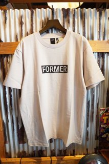 FORMER LEGACY PLATE T-SHIRT (STONE)