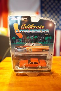 GREENLIGHT 1/64 California Lowriders Series 3 - 1989 Chevrolet Caprice Classic in Custom Red
