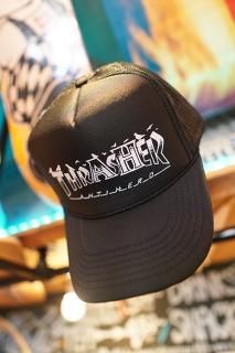 THRASHER X ANTIHERO PIGEON MAG - TRUCKER HAT (BLACK)