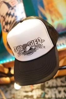THRASHER X ANTIHERO MAG BANNER - TRUCKER HAT  (BLACK/BLACK/WHITE)