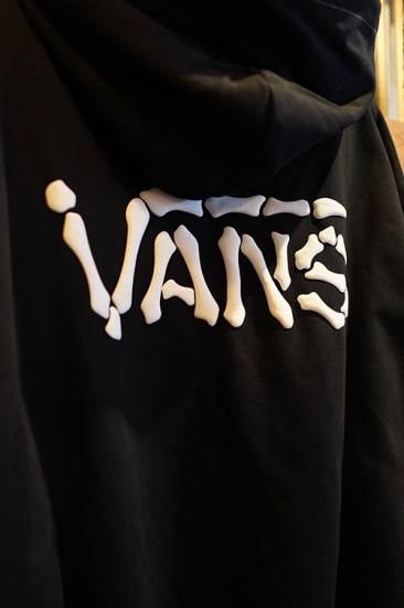 VANS SKELETON GFX HOODIE | 限定モデル - BALENO TOWN CLOTHING
