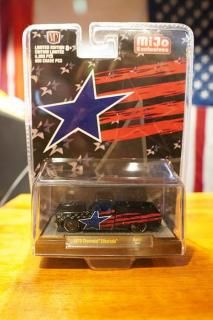 M2 Machines 1/64 1979 Chevy Silverado Pick Up Truck Stars & Stripes
