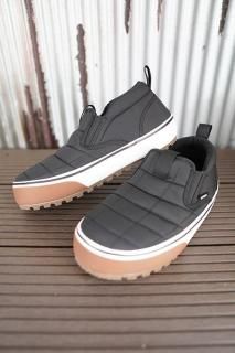 VANS Mte Snow Lodge Slipper Mid Quilted Black