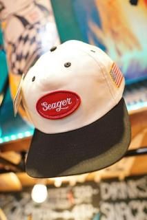 SEAGER Americana Snapback Cap (Cream/Black)