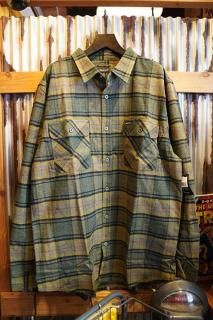 BRIXTON BOWERY L/S FLANNEL (EVERGREEN)