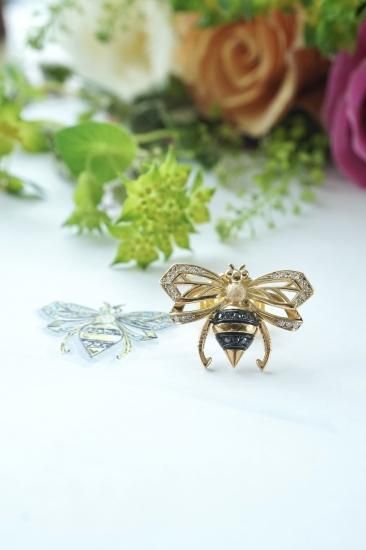Queen Bee ブローチ 】18金イエローゴールド ブラックダイヤモンド