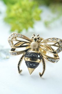 【Queen Bee ブローチ 】18金イエローゴールド ブラックダイヤモンド＆ダイヤモンド