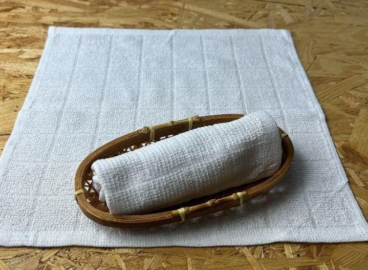 1,200枚セット】70匁 小格子 おしぼり ホワイト サイズ：28cm