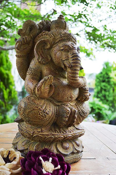 ガネーシャ像　背面バロン彫刻（Mサイズ　３５�）