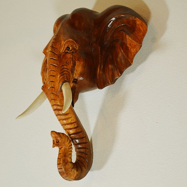 象の彫刻オブジェ（壁掛け 無垢スワル材）