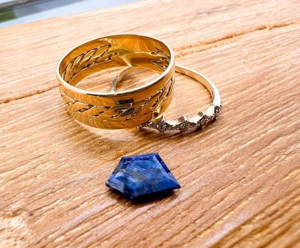 天然サファイア　1.404CT