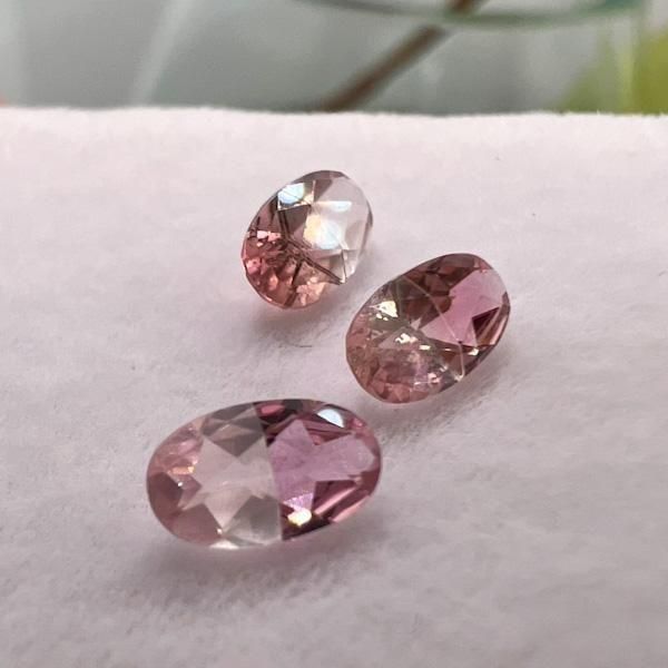 ローズクォーツ　ピンクトルマリンオーバル　6mm×3.5mm  