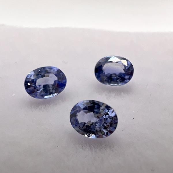 ブルーサファイア　オーバル　4mm×3mm　P8488010827 
