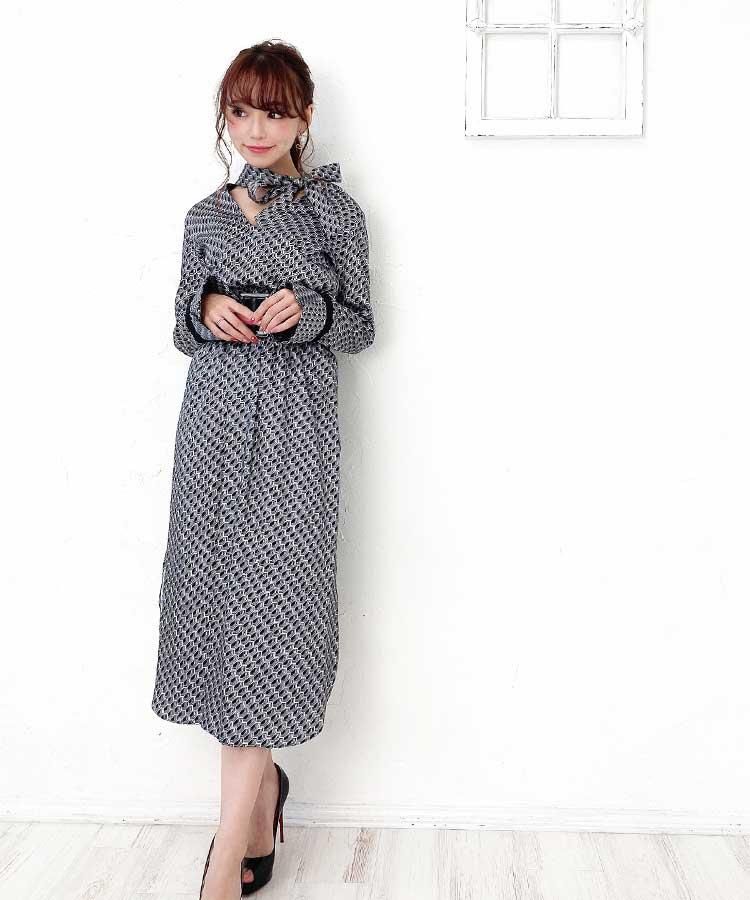 幾何学模様リボン付きワンピース 幾何学模様 リボン付きシャツワンピース