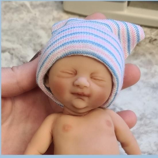 受注生産】 17㎝ トビーちゃん 女の子 シリコンベビー