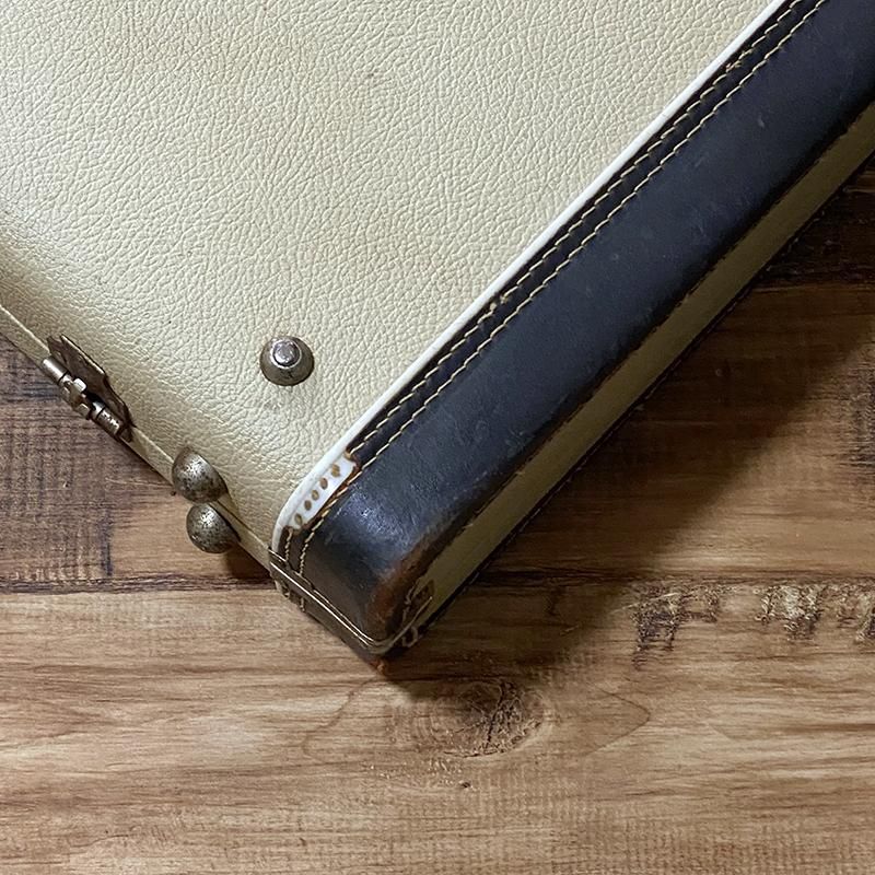 ヴィンテージ］Fender / 1963-64年製 White Tolex Case for