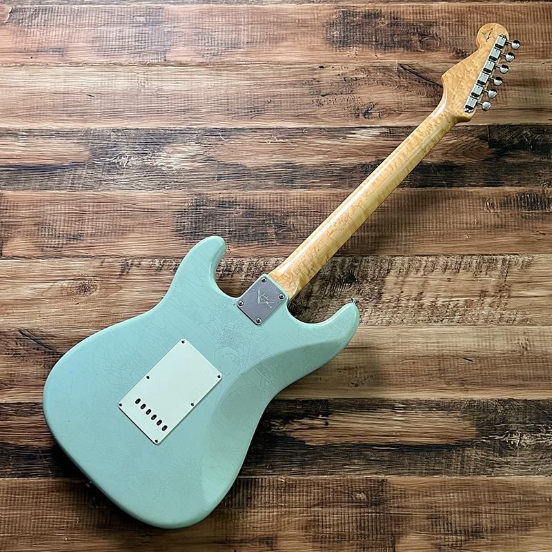 新春値下げ！エメラルドグリーンのストラトです♬ 楽天市場】グリーン（シリーズStratocaster（フェンダー））の通販