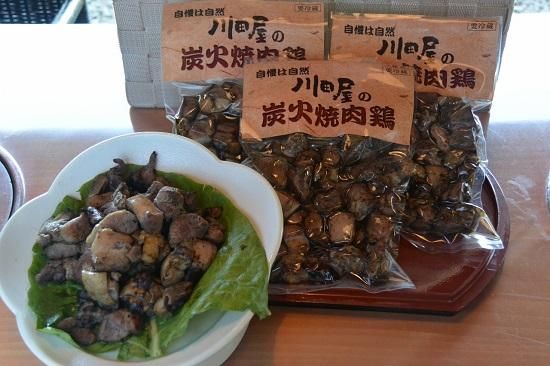 鹿児島県ブランド地鶏「黒さつま鶏」の炭火焼きセット!(専用箱