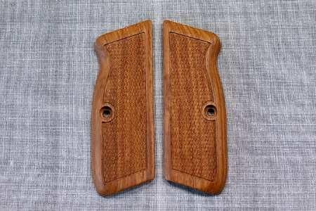 KSC製CZ75用木製グリップ/カリン材