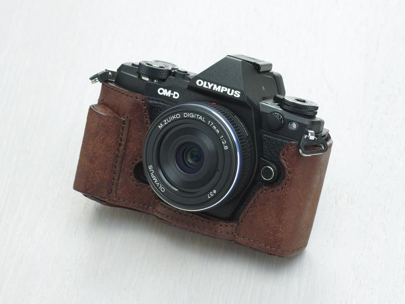 OLYMPUS E-M5