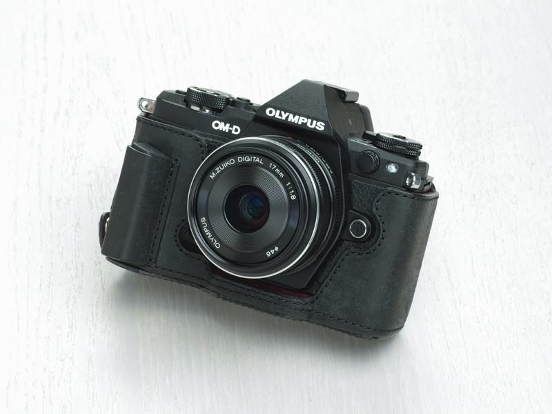 OLYMPUS OM-D E-M5 MarkIII ボディ カバー付き NEW 家電・スマホ