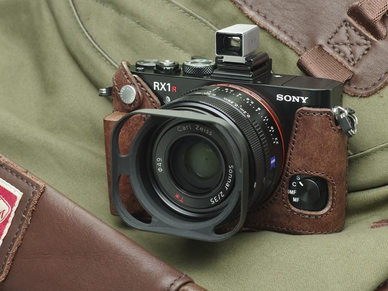 SONY RX1R II 用レザーケース/本革ボディスーツ