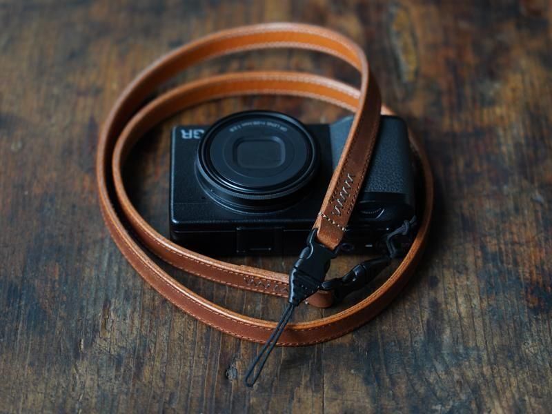 印象のデザイン GR3、GR3x、RX100シリーズに最適なスリムレザーストラップ ストラップ