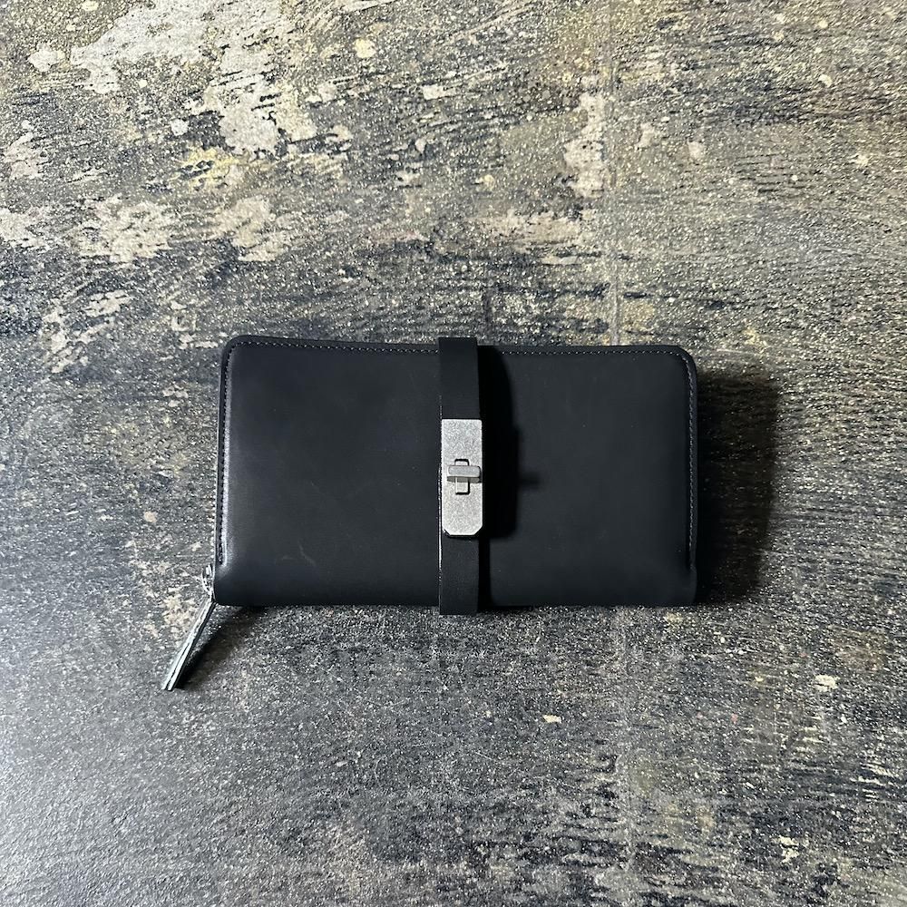 round long wallet - M.U.L. round long wallet - M.U.L.