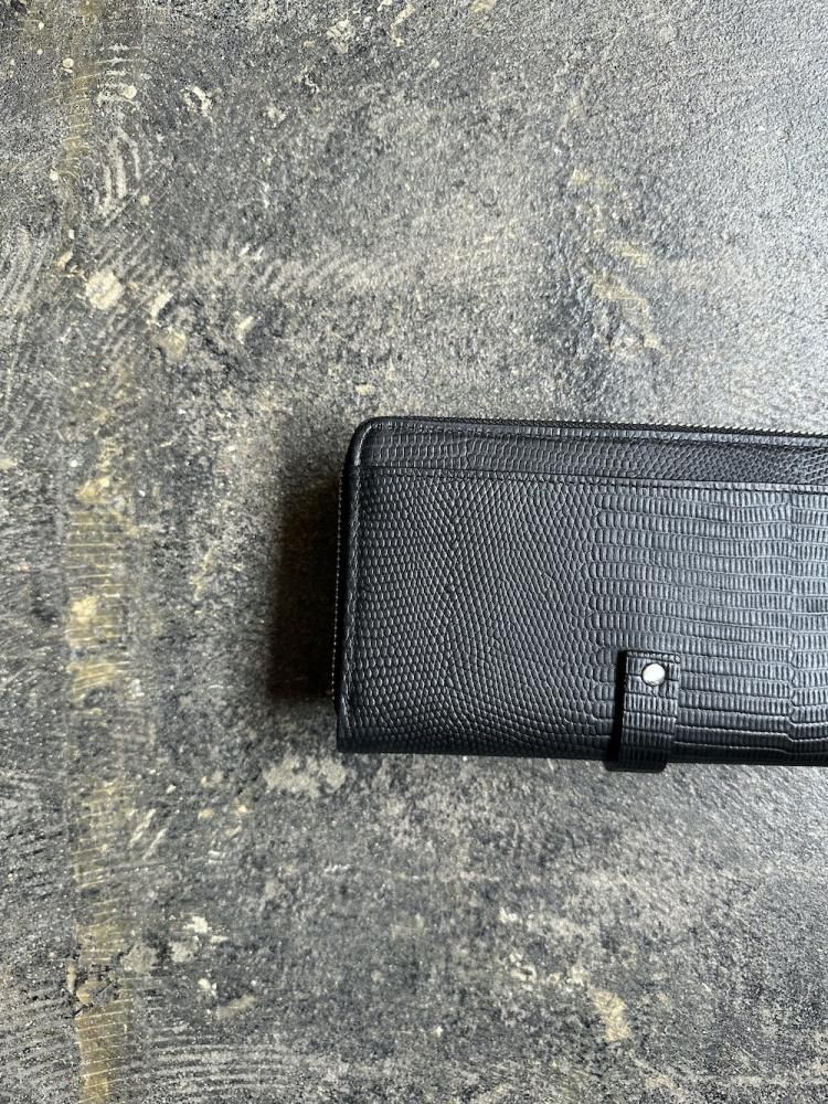 round long wallet - M.U.L. round long wallet - M.U.L.
