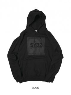 <img class='new_mark_img1' src='https://img.shop-pro.jp/img/new/icons25.gif' style='border:none;display:inline;margin:0px;padding:0px;width:auto;' />SQUARE LOGO P/O HOODIE