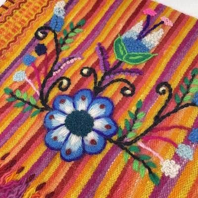 アヤクーチョ刺繍タペストリー　ペルー　チチカカ 夏 チチカカ アヤクーチョ刺繍タペストリー zhwph2346