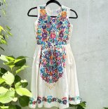 【メキシコ直輸入･一点物】ジュニアサイズ メキシコ 刺繍のドレス（プエブラ民族衣装/コットン）