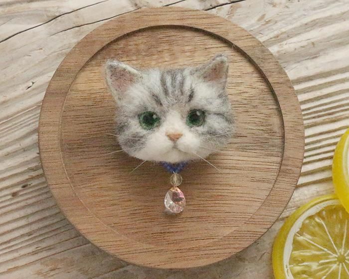 羊毛フェルト ハンドメイド 忙しい 猫 サバ白 フレーム