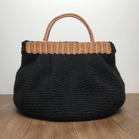 持ち手ラタンの麻紐トート【タック】無地/黒❘ラタンを使った