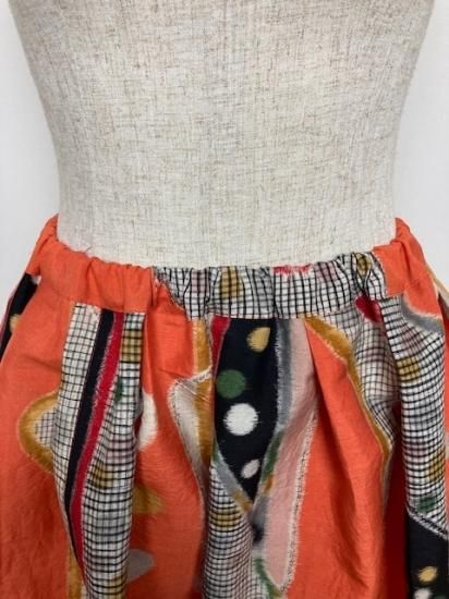 着物リメイクスカート【橙】子供着物 古布 女児昭和着物 小穴有り