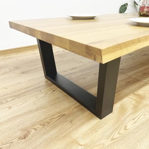 オーク材　無垢材　ローテーブル　座卓 オークの無垢材を贅沢に使用したリビングテーブル（ローテーブル