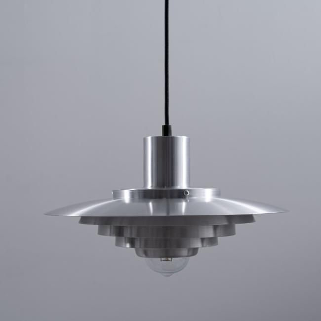 シルバーペンダントライト Form｜レトロモダンな空間に - リプロダクト