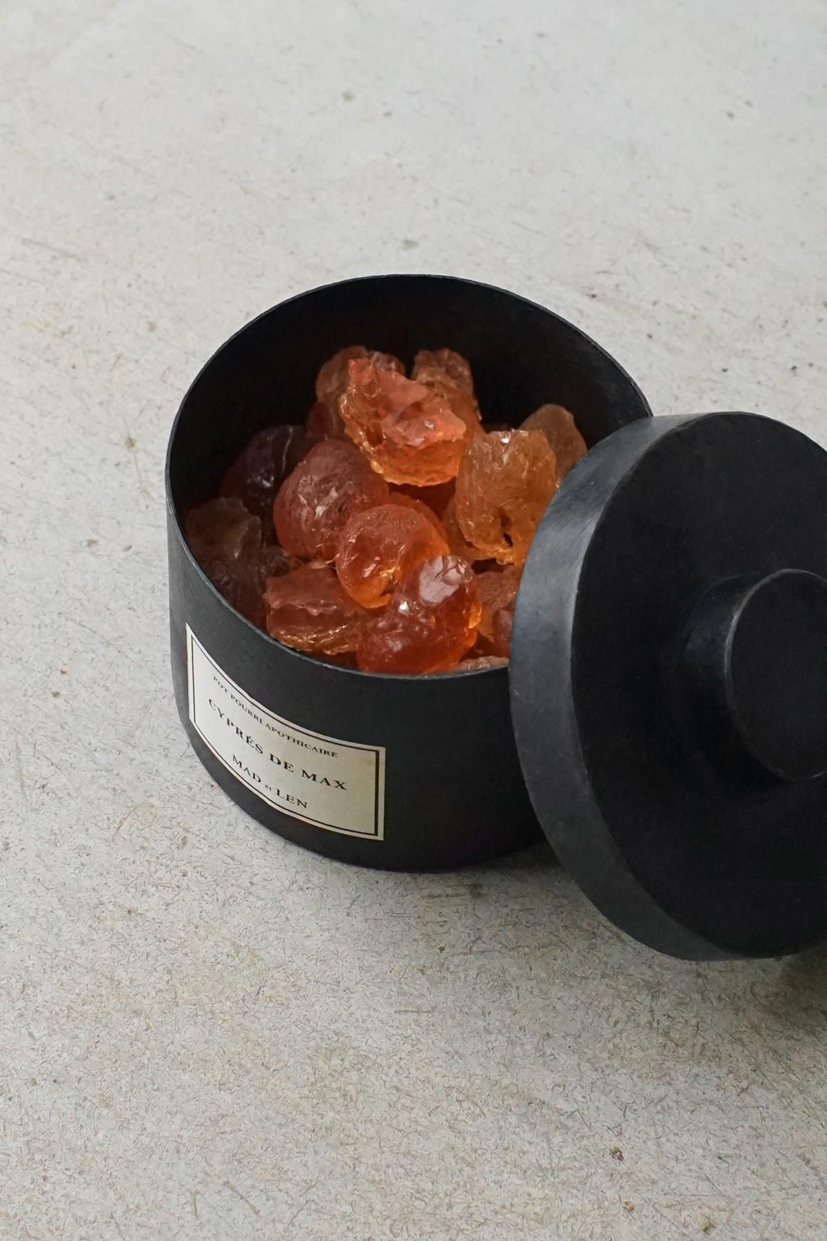 MAD et LEN - Pot Pourri d'Apothicaire VEGETAL AMBER - SPIRITUELLE - 300g　 マドエレン 溶岩 ロック ディフューザー 通販 正規店 フェートン - Phaeton Smart Clothes Online Store