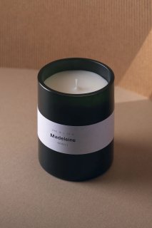 PARFUMS CANDLE - Madeleine - 240g<img class='new_mark_img2' src='https://img.shop-pro.jp/img/new/icons1.gif' style='border:none;display:inline;margin:0px;padding:0px;width:auto;' />