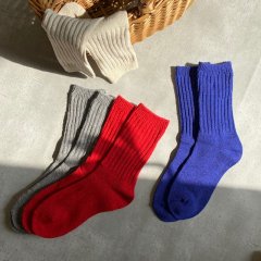 SELECT color socks