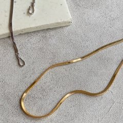 SELECT snake chain necklace
