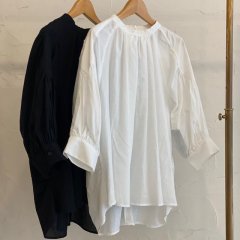 SELECT puff sleeve shirt<img class='new_mark_img2' src='https://img.shop-pro.jp/img/new/icons16.gif' style='border:none;display:inline;margin:0px;padding:0px;width:auto;' />
