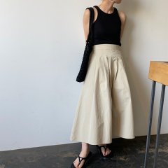 SELECT  tuck flare skirt 