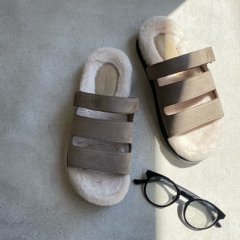 SELECT fake fur sandals