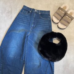 SELECT curve denim pants<img class='new_mark_img2' src='https://img.shop-pro.jp/img/new/icons16.gif' style='border:none;display:inline;margin:0px;padding:0px;width:auto;' />