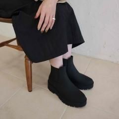 SELECT paddle short boots